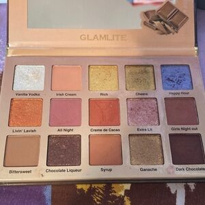 ☃️ Glamlite Chocolate Martini Eyeshadow Palette - tested